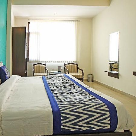 Hotel Lavanya Haridvár Kültér fotó