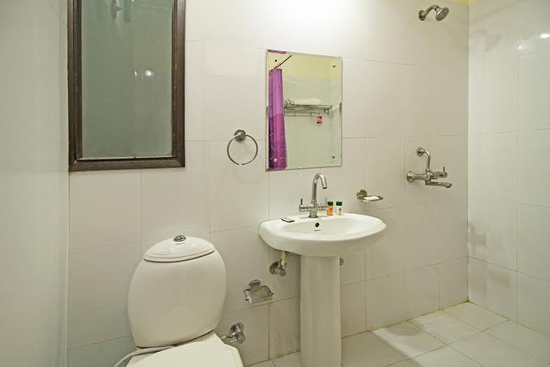 Hotel Lavanya Haridvár Kültér fotó